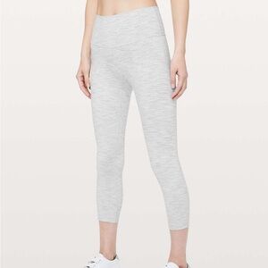 Lululemon Wunder Under Crop High-Rise *Luxtreme 21" Size 6